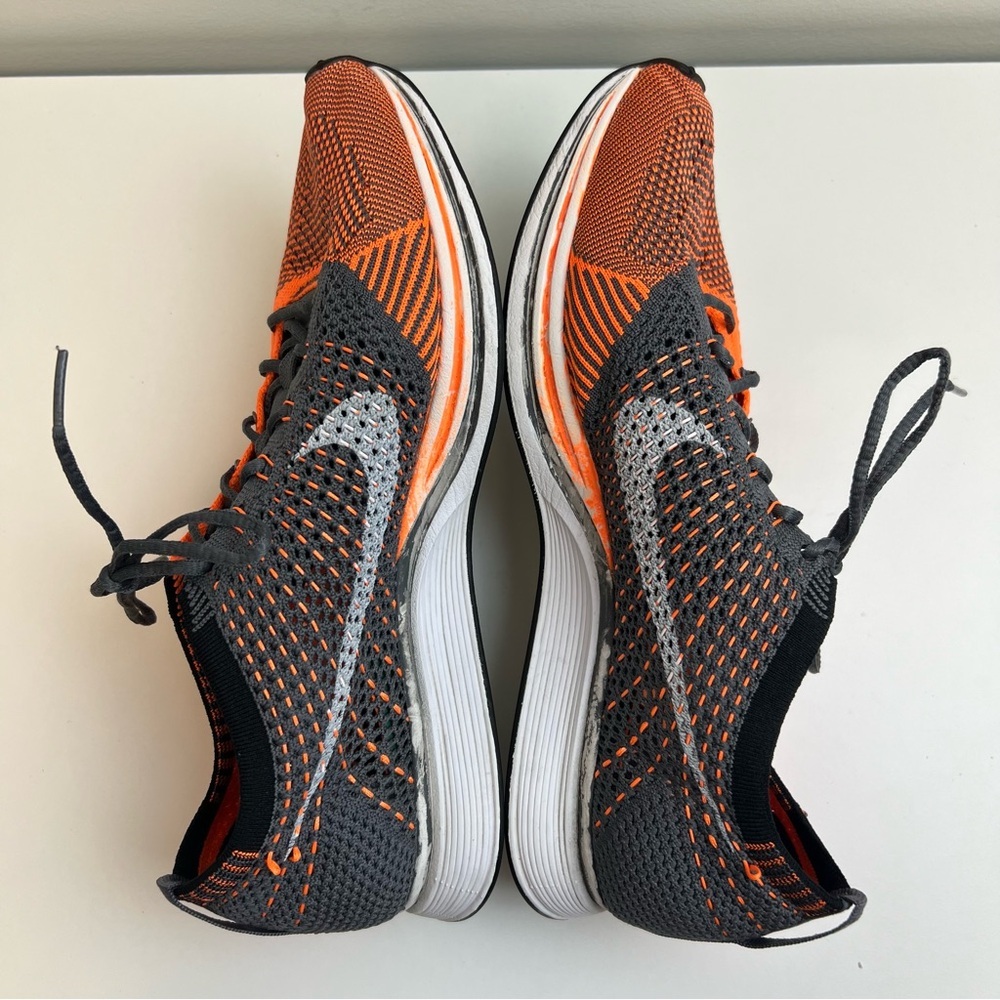 Nike Flyknit Racer Mens Size 9 Sneakers Runners Orange Black Mesh Swoosh - Picture 8 of 10